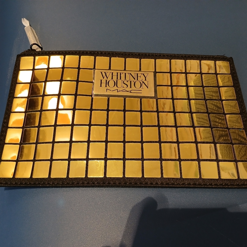 MAC Whitney Houston Nippy Limited Edition Gold Clutch/Makeup Bag NEW